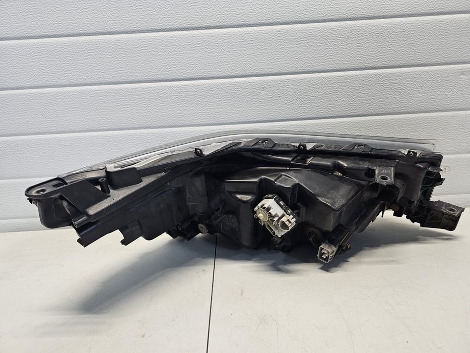 Far stanga Toyota Hilux Full Led 2019-2023