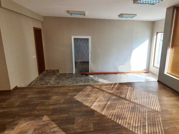 Дава се под наем Магазин в Велико Търново, Център - 95 кв.м за 248.88 € - Снимка #3