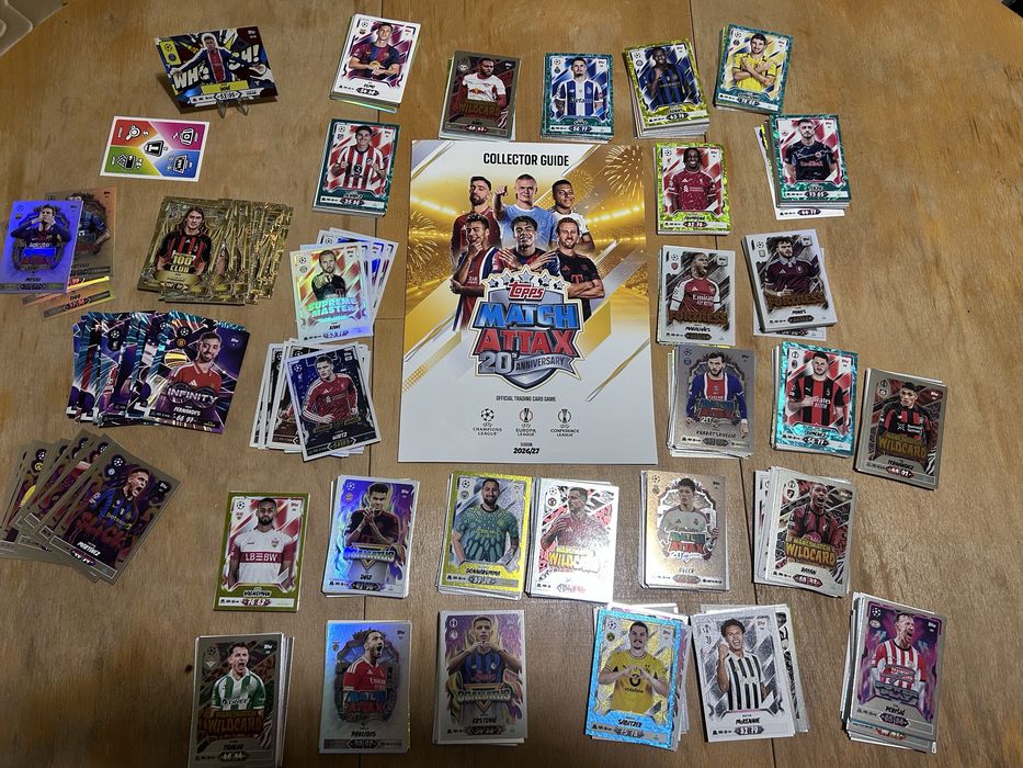 Футболни карти Match Attax 26 27