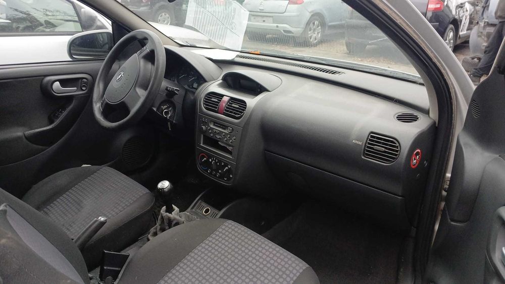 Dezmembrez Opel Corsa C 1.2 Benzina Din 2004 - Z12XE