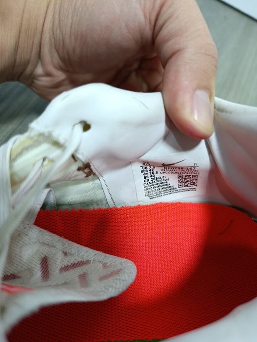 Бутсы Nike React Phantom GT2 TF, размер 42 (US 8.5, UK 7.5)