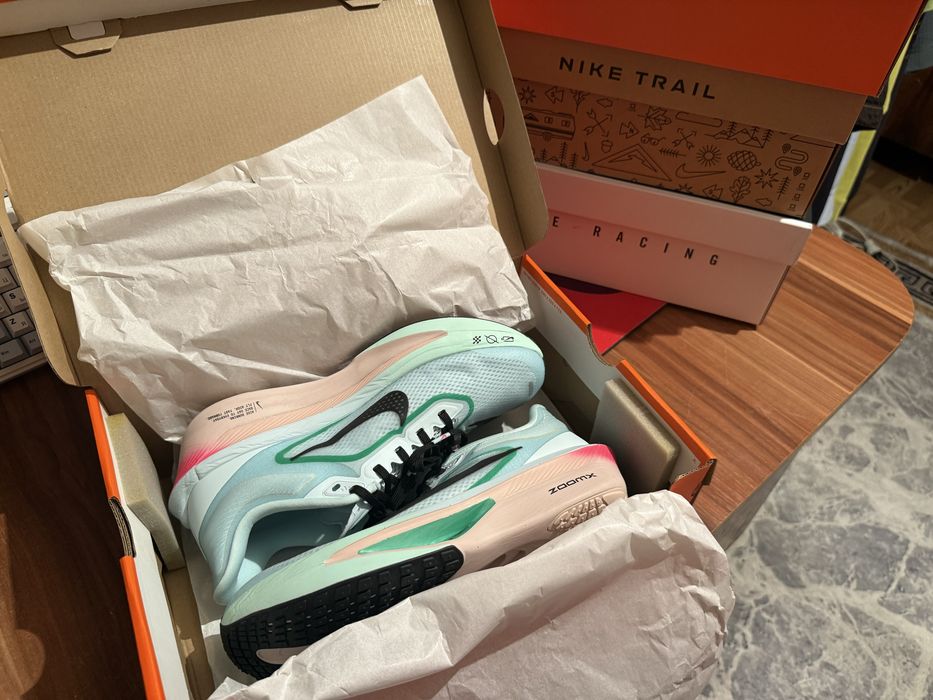 Кроссовки Nike Zoom Fly 6
