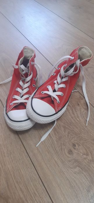 Кецове converse  35 номер, много са запазени .