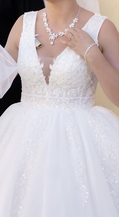 Vand rochie de mireasa