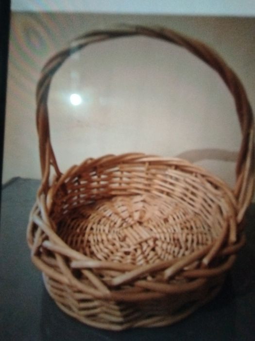 Продам корзину круглую