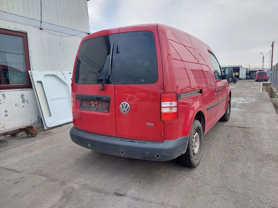 Dezmebram Volkswagen Caddy, an 2012, 1.6 TDI  cod CAY, cutie manuala