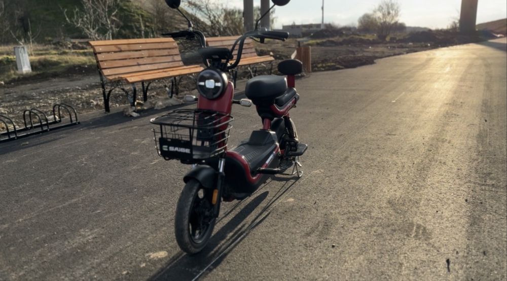 Scuter Electric Saige G60 (Model CG) – Nu necesită permis, stare bună!