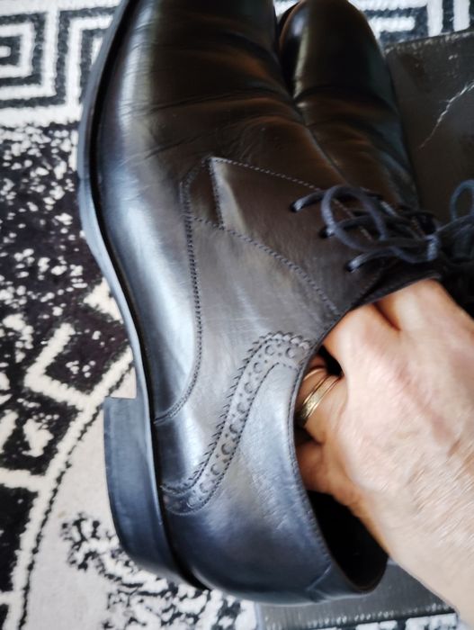 Pantofi bărbați ,purtați o singură dată.