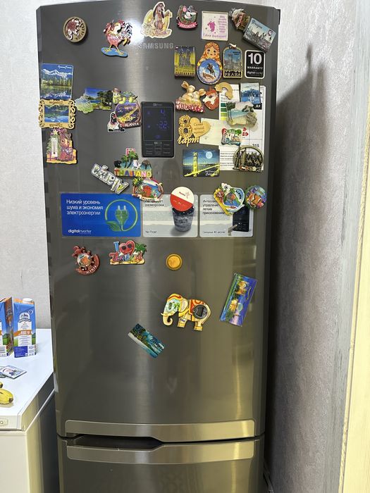 Продаеься холодильник Samsung