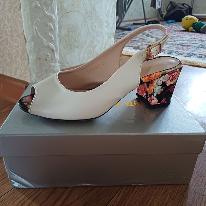 Кожанная басаножка