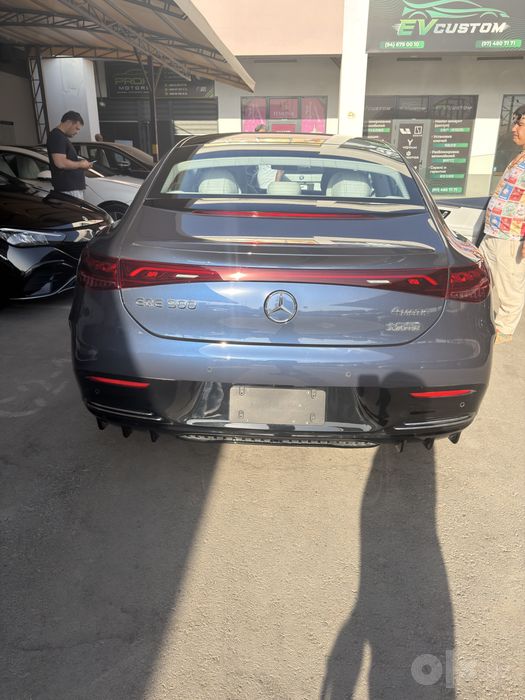Mercedes benz EQE 500.     2025 yil