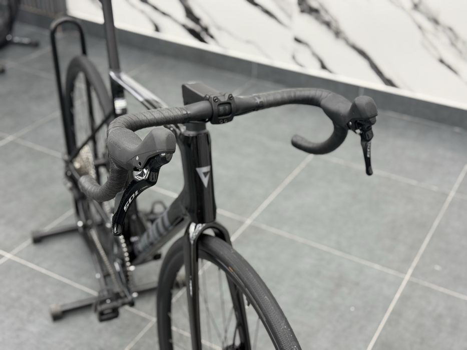 Giant Defy Advanced 2 2025 ML размер 2х12 Shimano 105