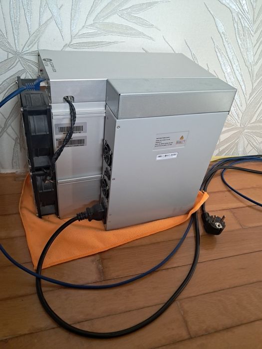 Майнер за криптовалути