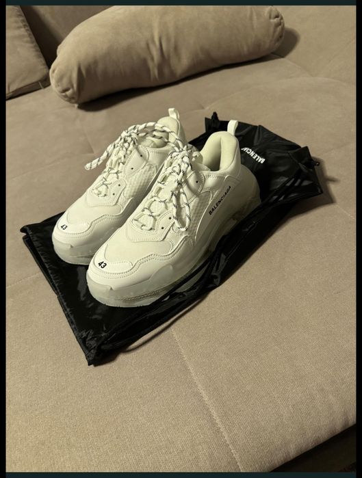 Balenciaga triple s