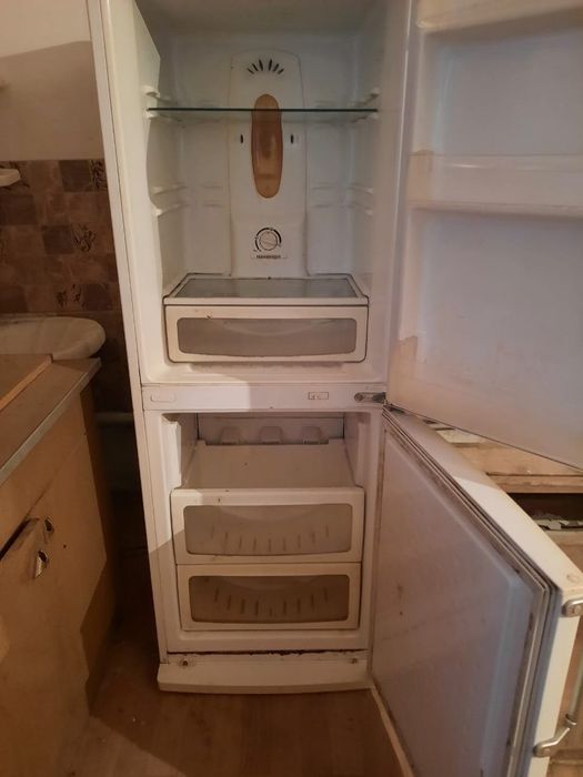 Холодильник сатылады