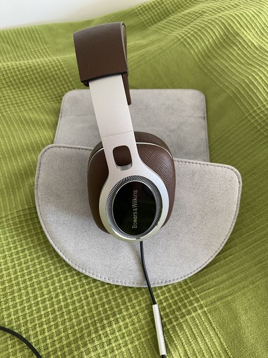 Casti Bowers & Wilkins P9 Signature