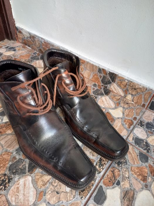 Ghete din piele imblatine barbati marca Lanetti nr 44 stare perfeca