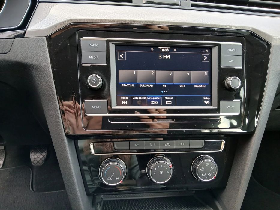 Volkswagen Passat Unic proprietar - Km 100% reali - TVA deductibil