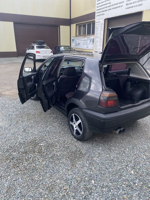 VW Golf 3 продам