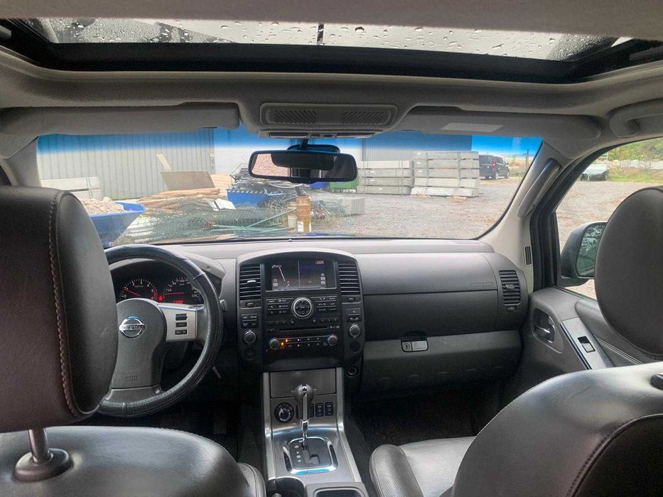 NISSAN Navara 2011 — imagine 5