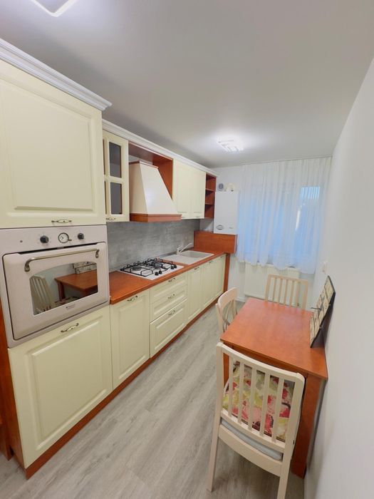 Pf vand ap 2 cam str Cometei