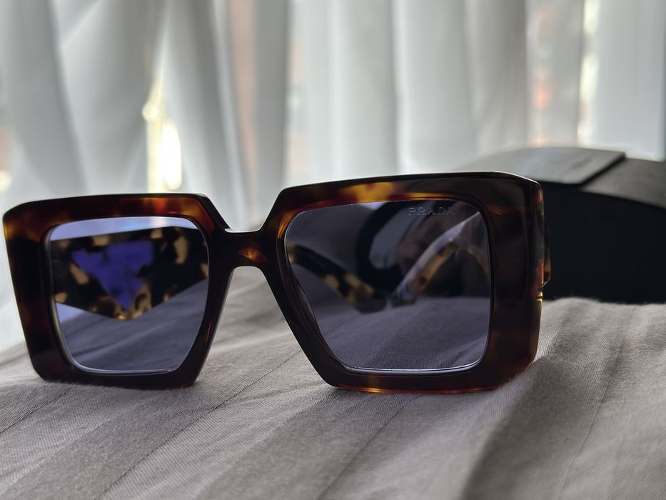 PRADA Оригинални слънчеви очила