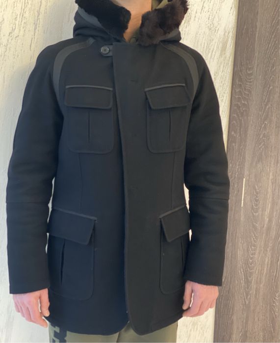 Мъжко зимно палто Cesare Paciotti