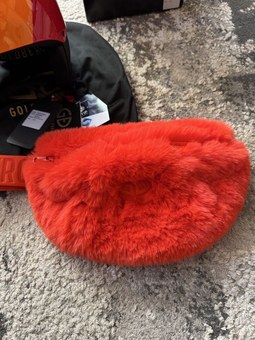 Дамски ски каска и чанта Goldbergh