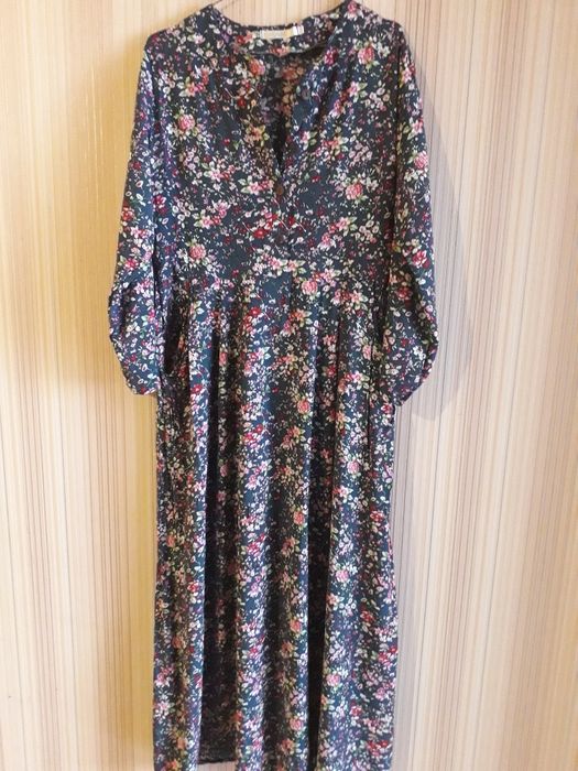 Продам  длинное штапельное платье