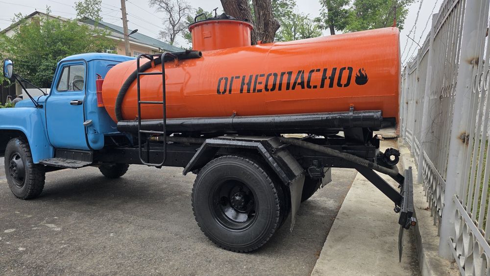 Газ 53 сотилади мошина ишлаб турибди