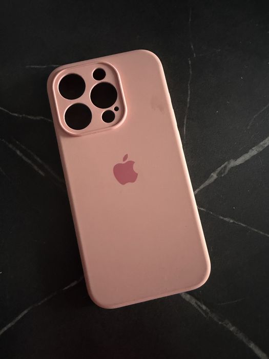Чехол на Iphone 15 pro