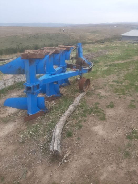 Pulluk bilan permen sotiladi