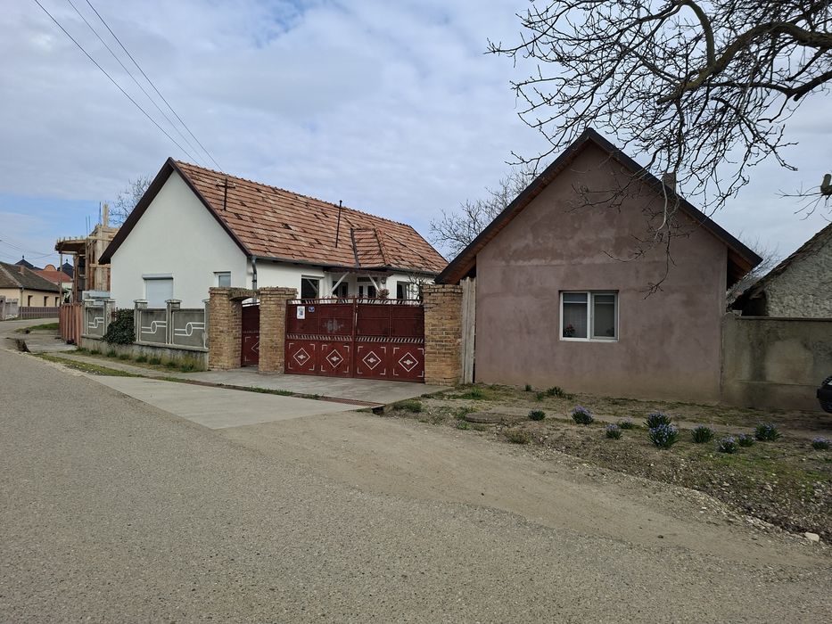 Casă de vânzare in Covasant