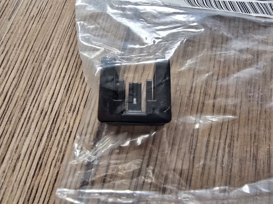 Клипса (защелка) для крепления парктроников