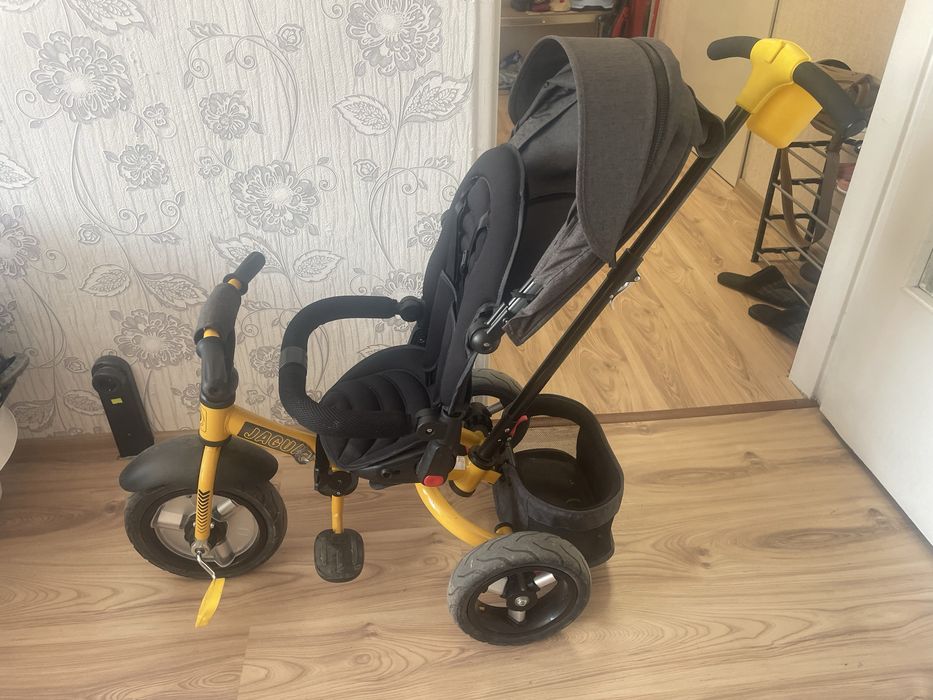 Триколка Лорели 105 лв Lorelli Jaguar надуваеми гуми