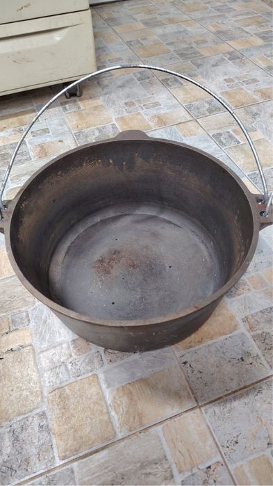 Ceaun din fonta 15L