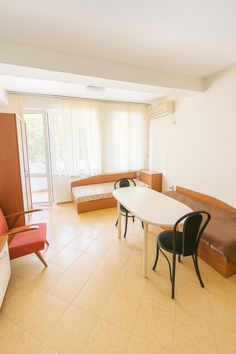 Дава се под наем Едностаен апартамент в Пловдив, Център - 25 кв.м за 148 € - Снимка #1