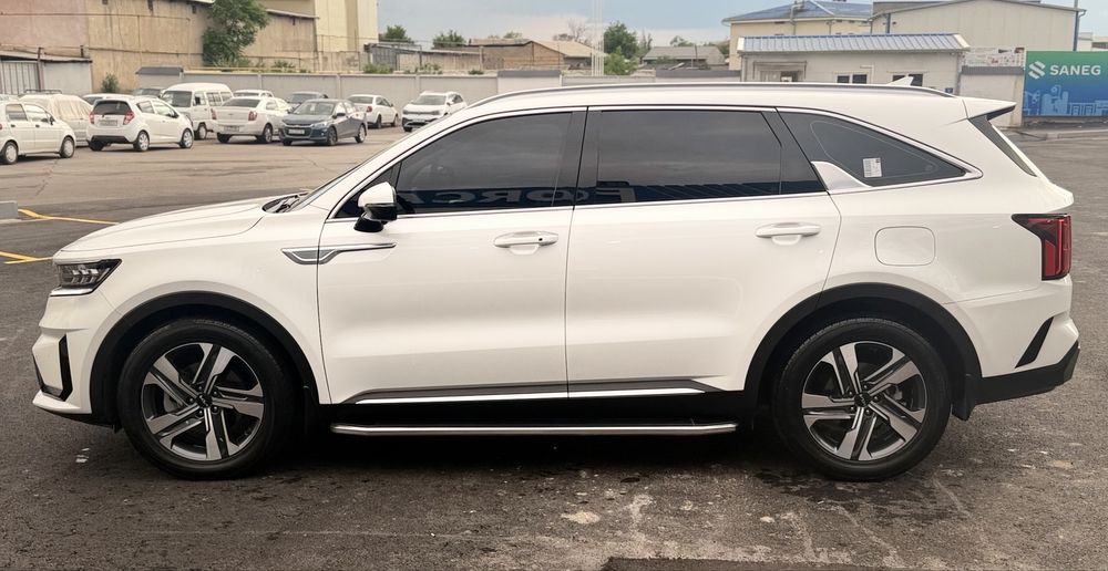 KIA SORENTO 2021 йил декабрда салондан олинган матор 3.5 краска тоза