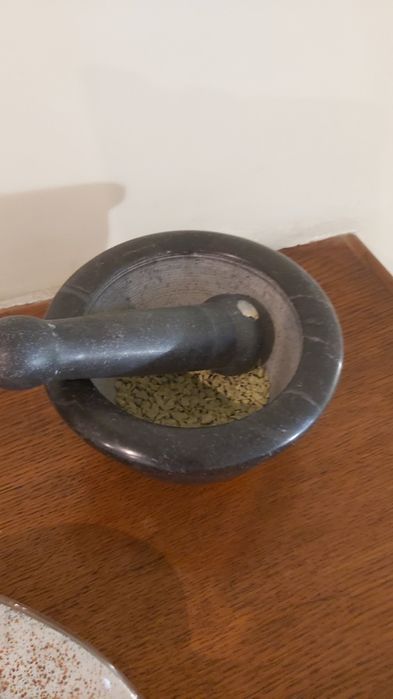 Mojar cu pistil, negru