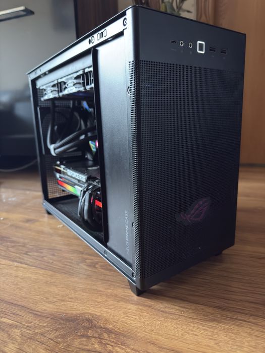 Мощен компютър/ I9 13900K/Водно/64GB/RTX 3090 24GB/2TB SSD