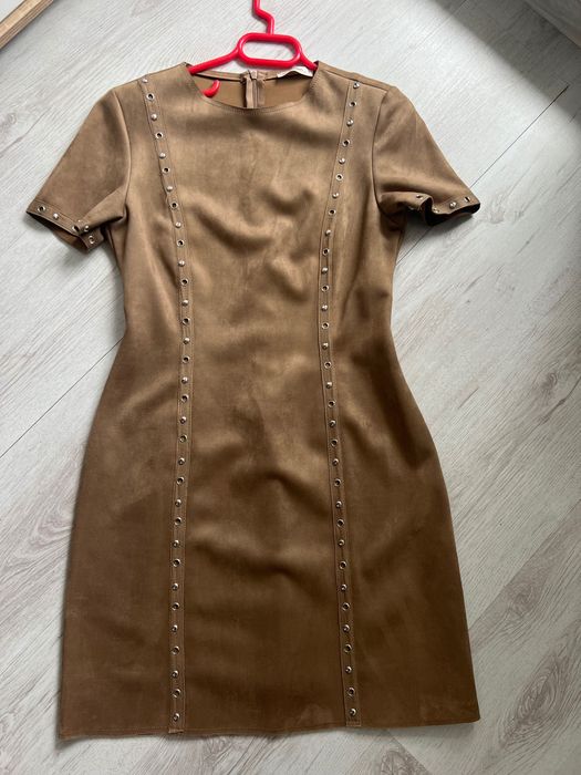 Рокля носена само  веднъж