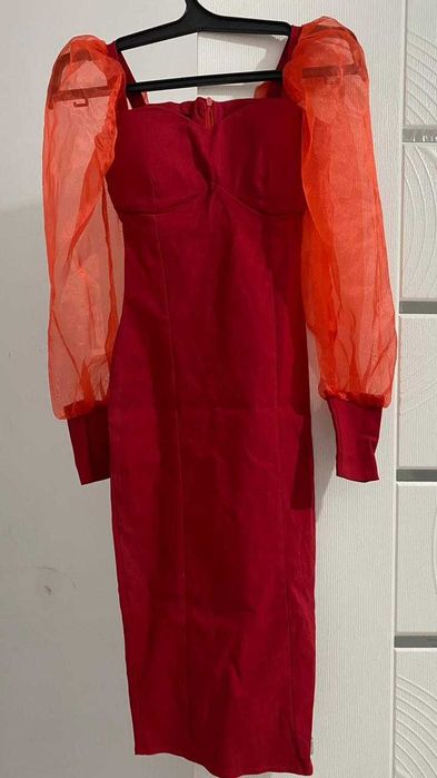 Продам  платья 42-44 размер