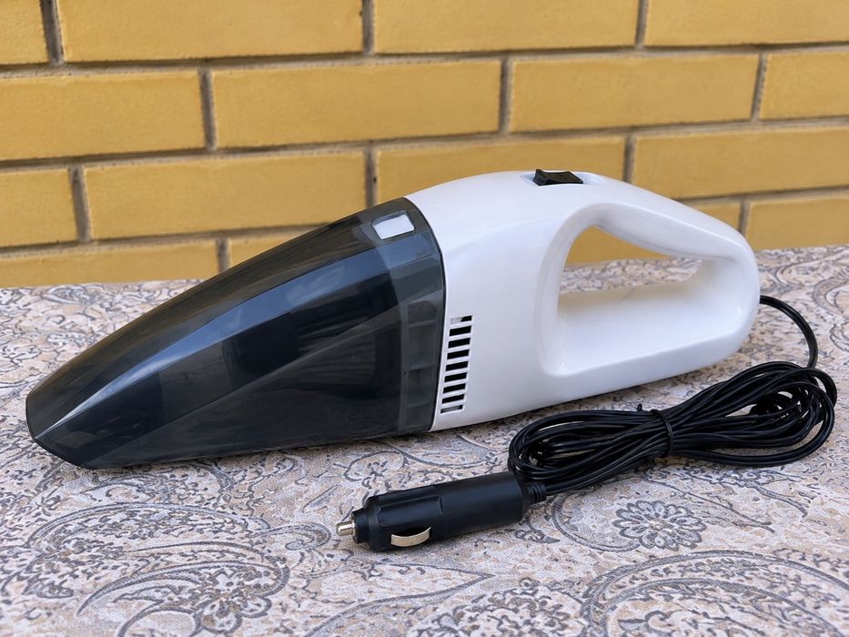 Продам автомобильный пылесос BudgetLine