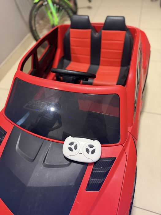 Продаю детский электромобиль Lamborghini