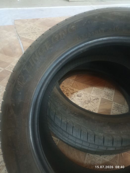 Продам шины 215/55/17