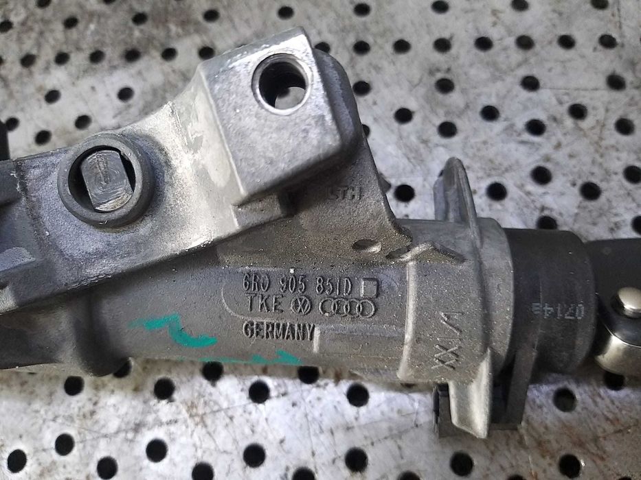 Contact auto cu cheie skoda fabia 2 6r0905851d