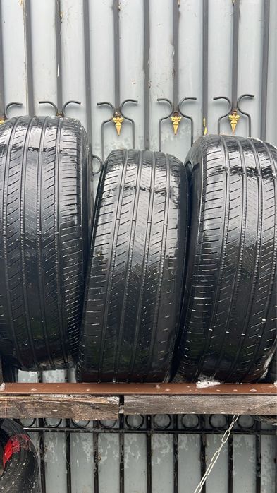 Продам резину 235/60/18
