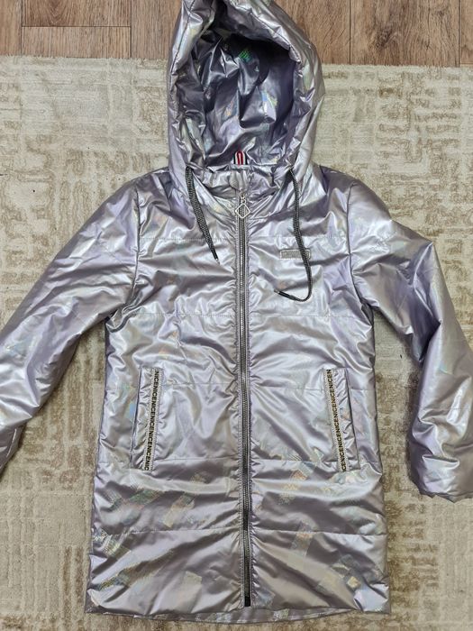 Куртка весна-осень на девочку