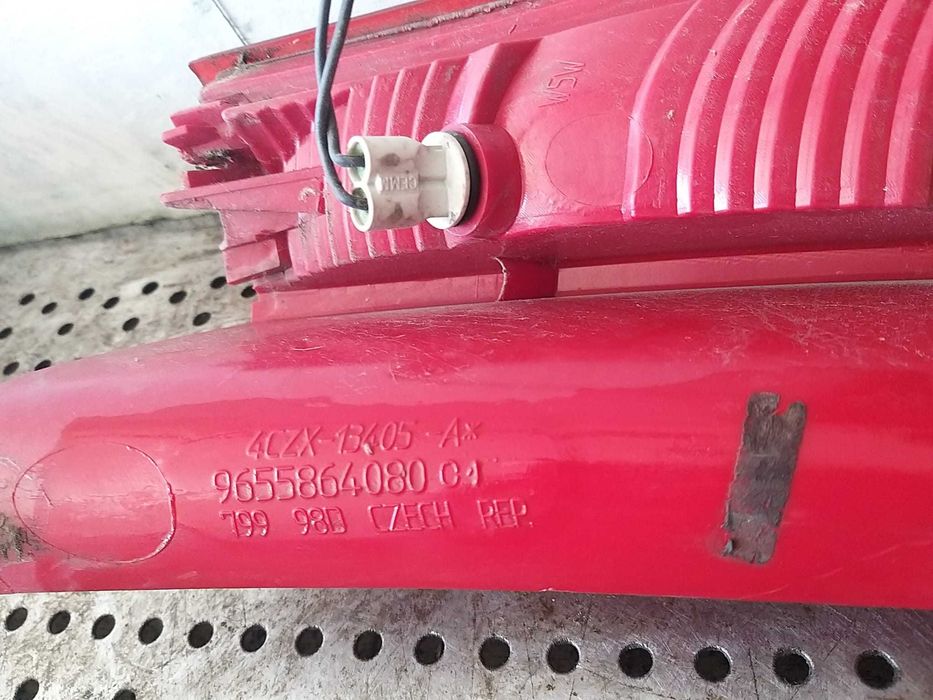Stop tripla lampa stanga citroen c4 1 lc berlina 9655864080