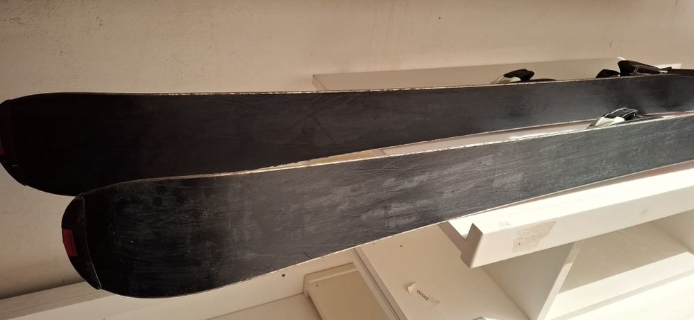 Schiuri Atomic Ski 145cm, Radius 12